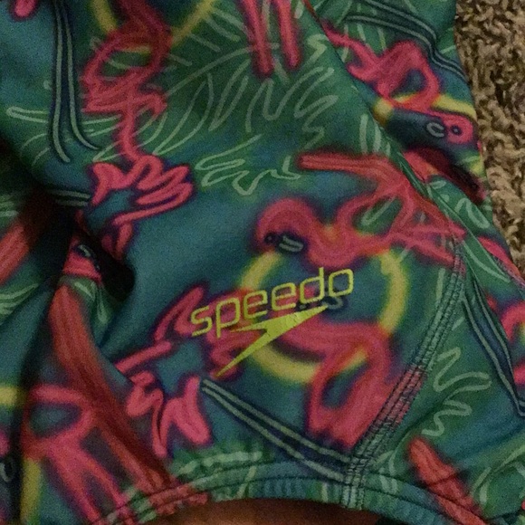 Bathing suit - Picture 3 of 4